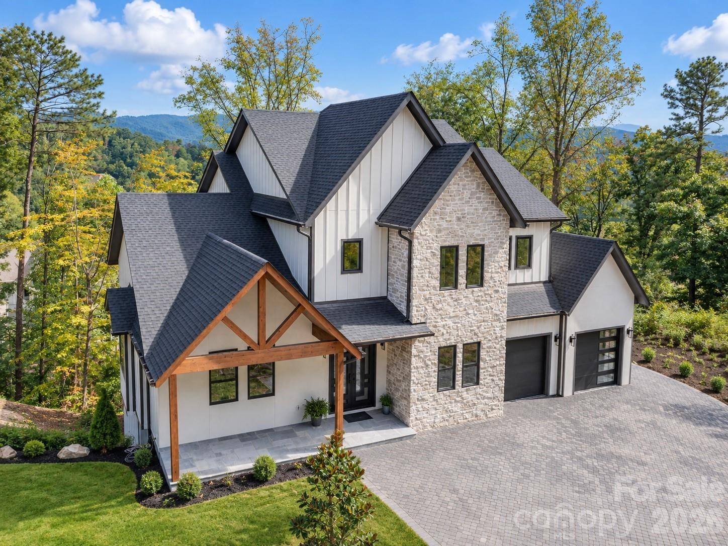 77 Camsyn DR, Weaverville, NC 28787