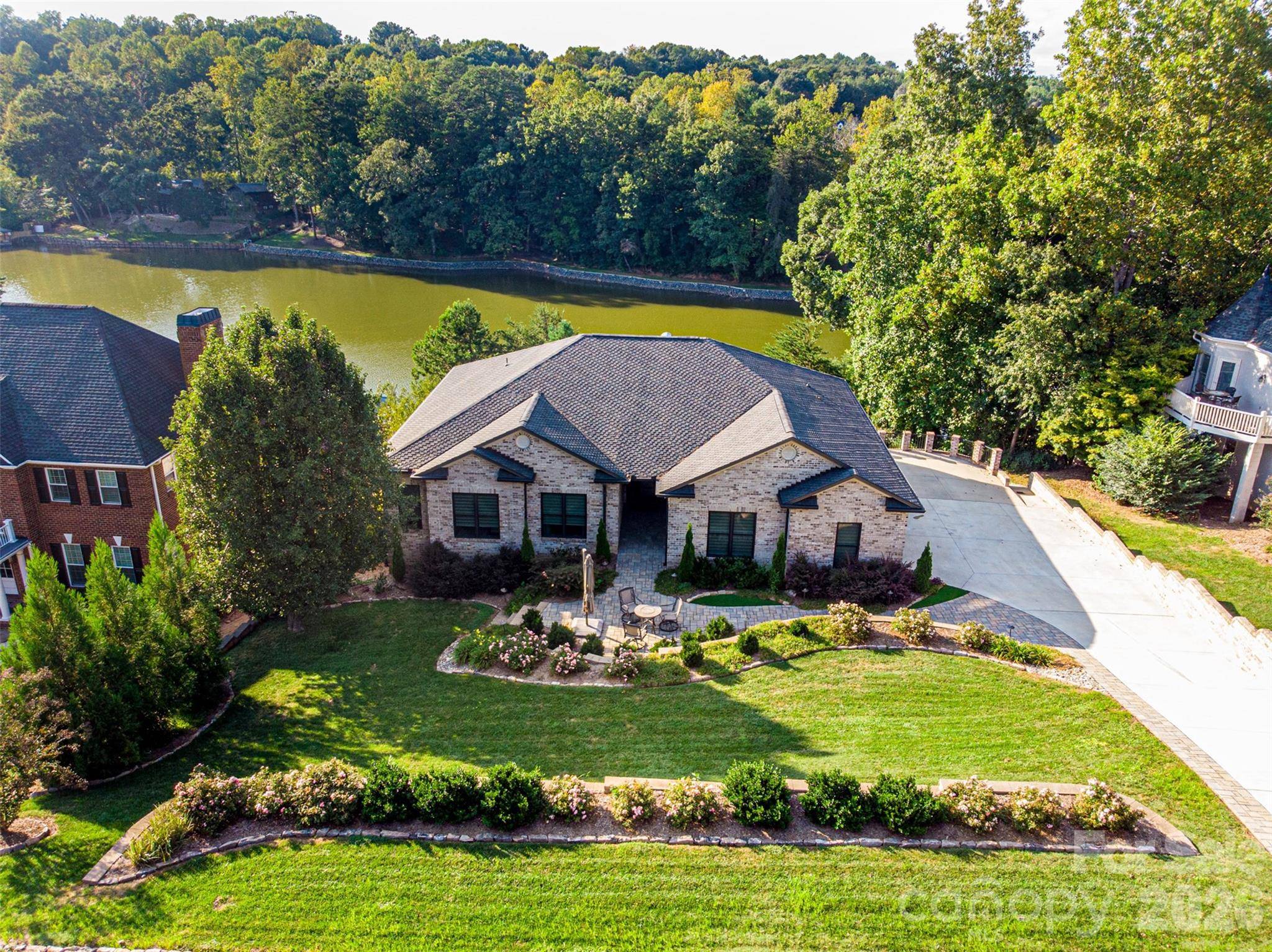 631 46th Avenue DR NE, Hickory, NC 28601