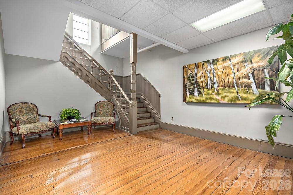 9 SW Pack SQ #210B, Asheville, NC 28801