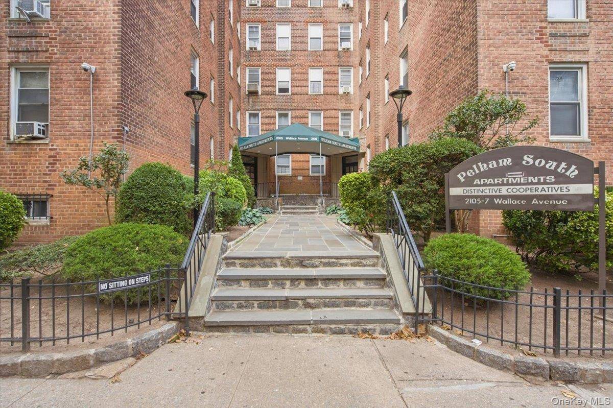 2107 Wallace Ave Wallace #6A, Bronx, NY 10462