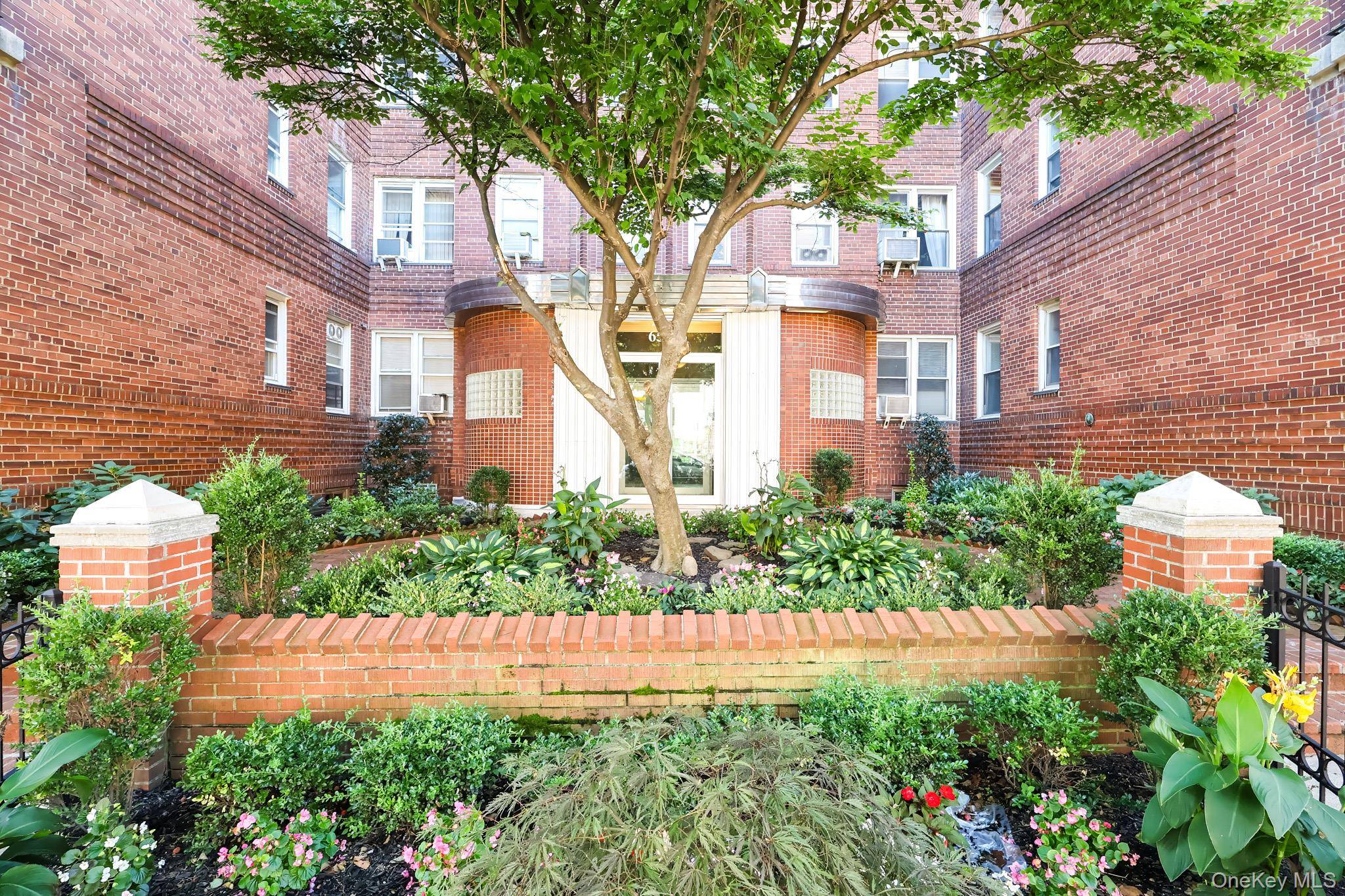 65-36 Wetherole ST #101, Rego Park, NY 11374