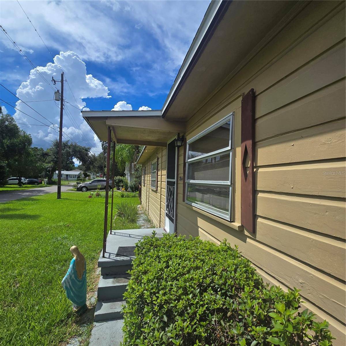 304 PALM AVE, Seffner, FL 33584
