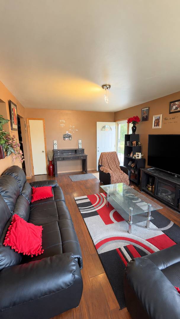 2322 W 157th PL, Markham, IL 60426
