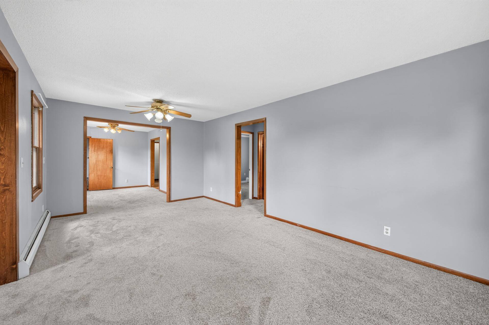 4407 Crosstown BLVD NE, Ham Lake, MN 55304