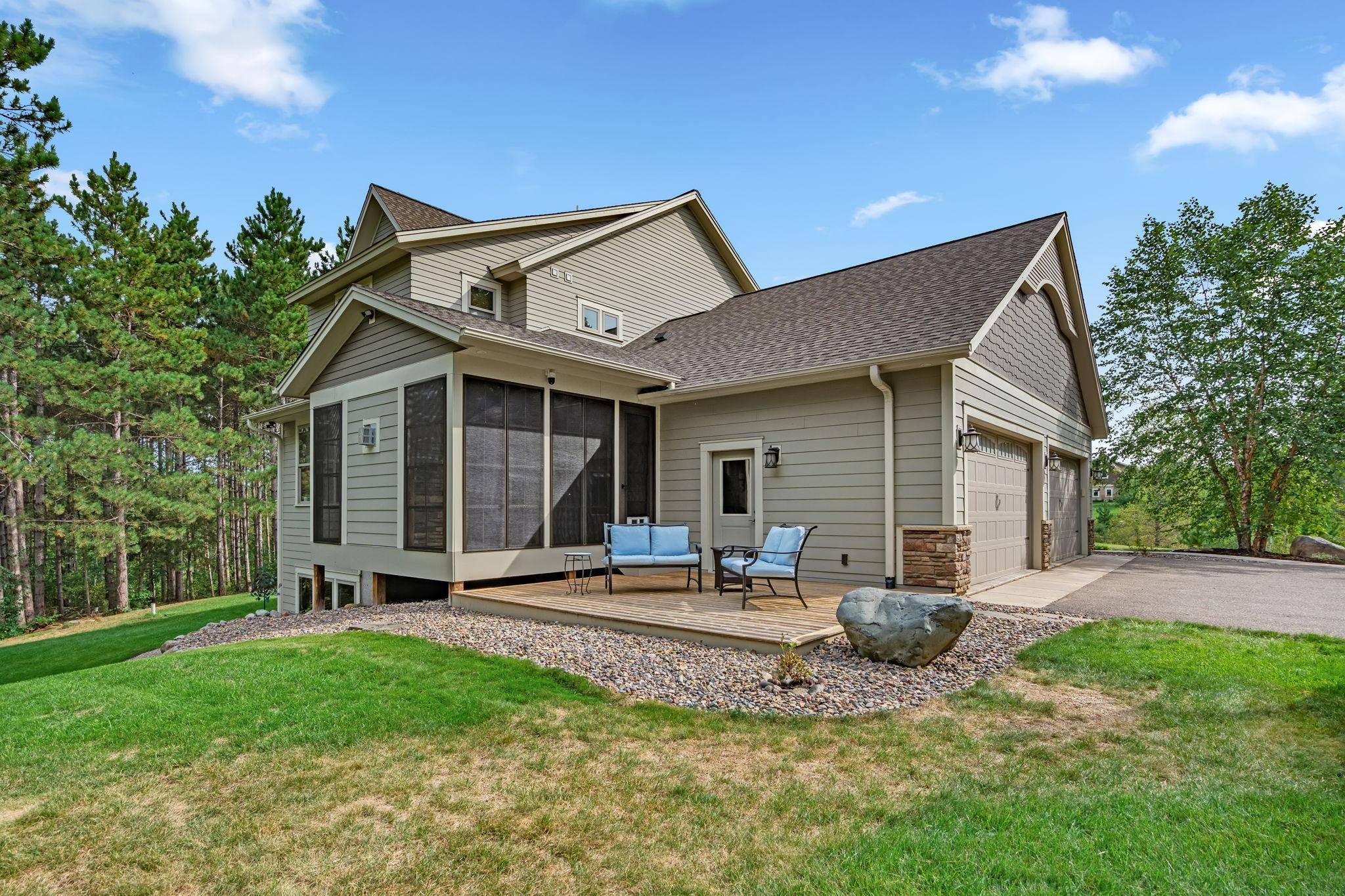 1346 Birch Park RDG, Saint Joseph Twp, WI 54082