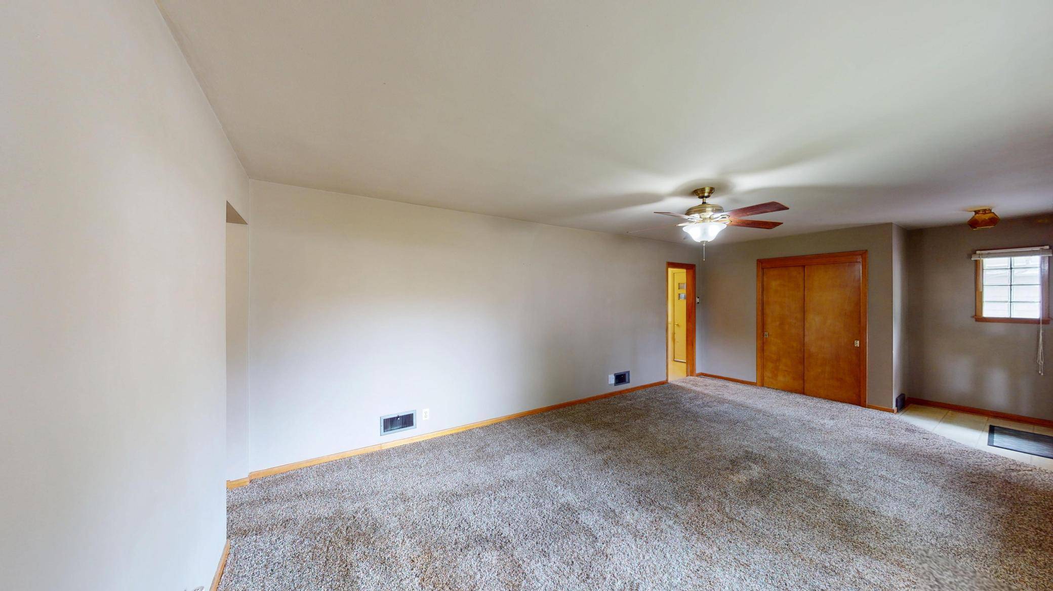 204 Fairview DR, Albert Lea, MN 56007