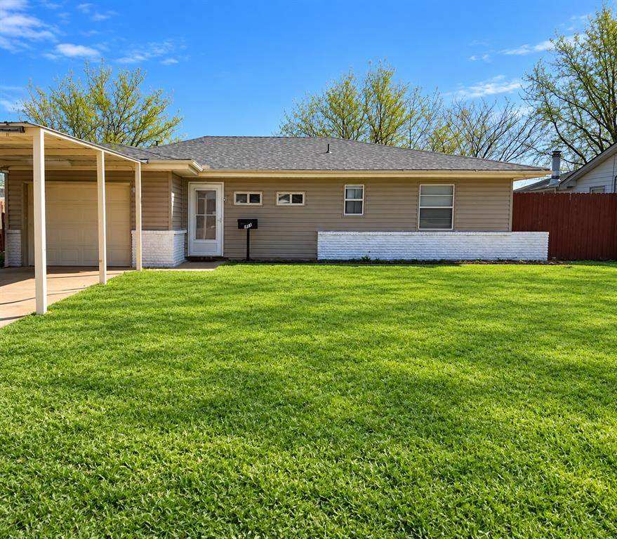 329 S 24th ST, Clinton, OK 73601
