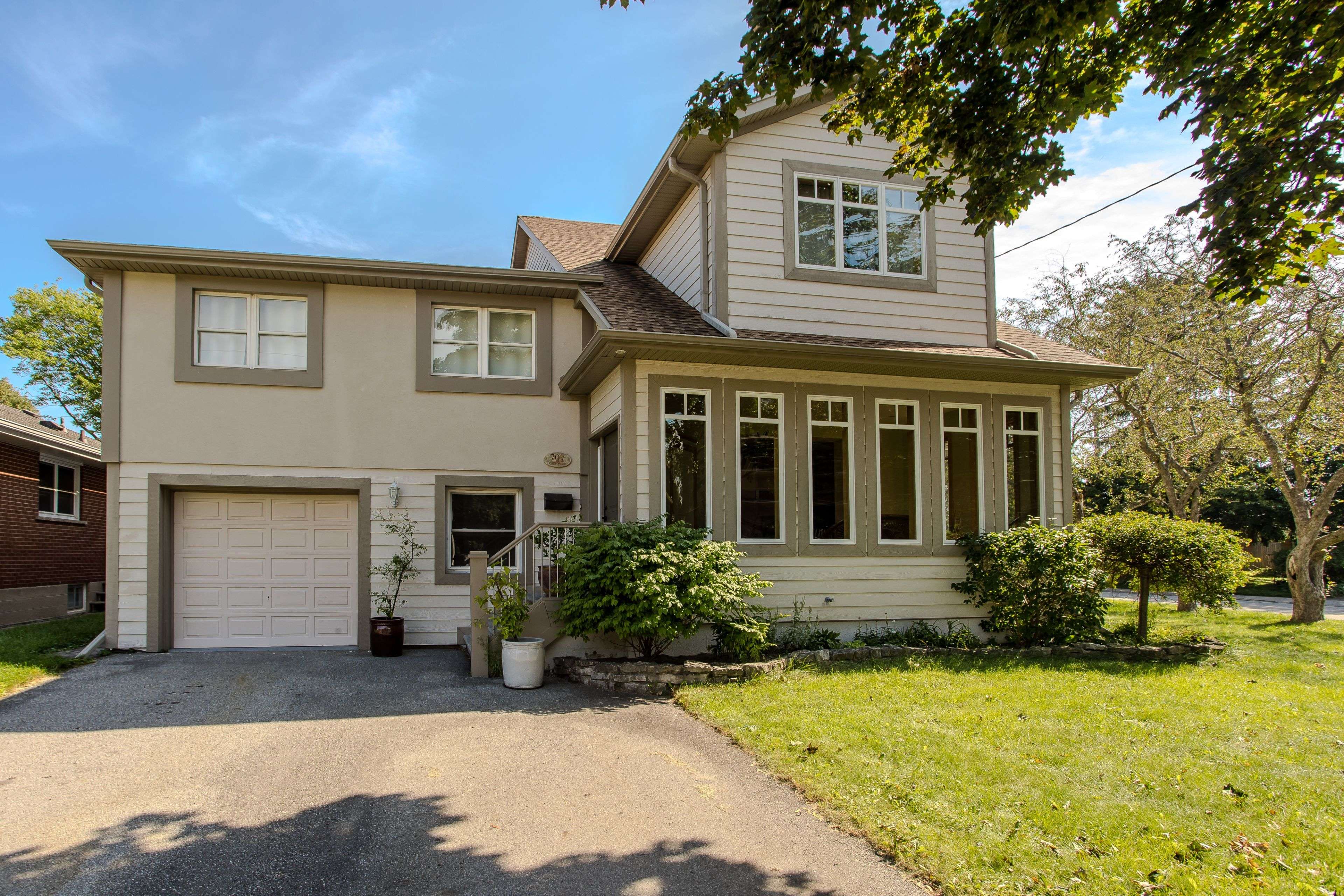 707 Ross ST, Burlington, ON L7S 1S3