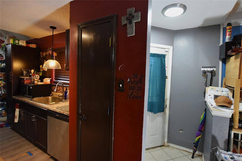 1722 Twin Court Place, Garland, TX 75044