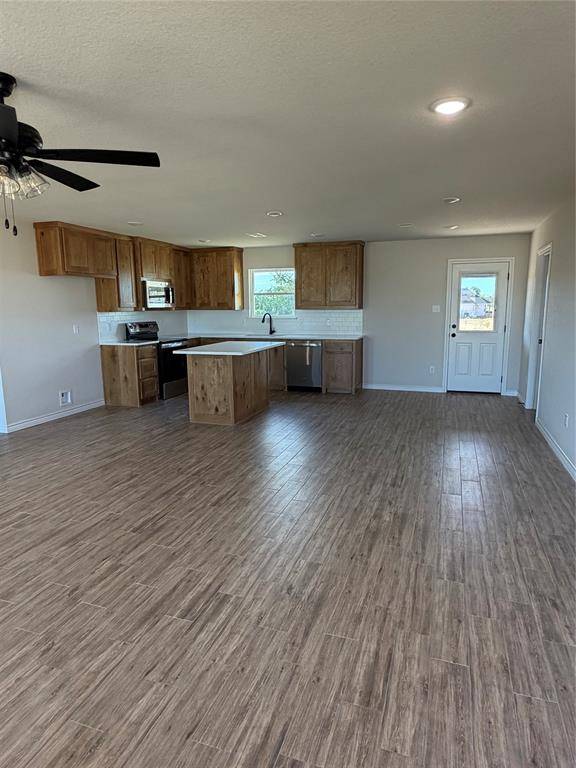 1012 Morgan Court, Springtown, TX 76082
