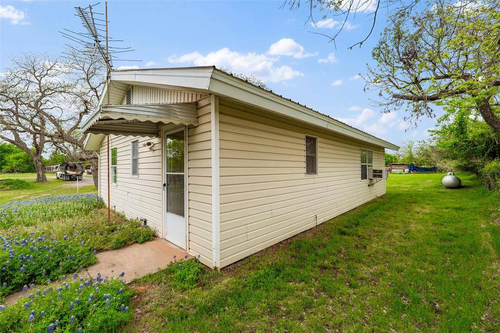 101 S Frio Court, Weatherford, TX 76087