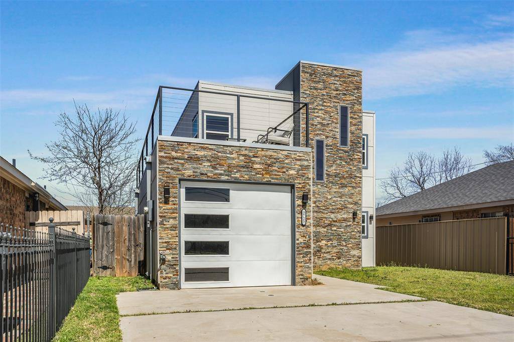 3725 Toronto Street, Dallas, TX 75212