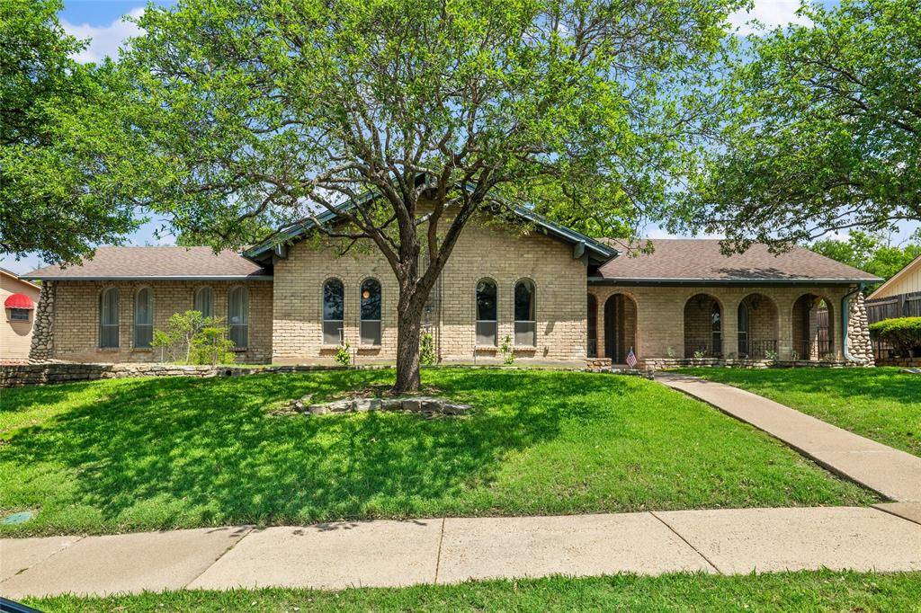 3405 Country Club Road, Pantego, TX 76013