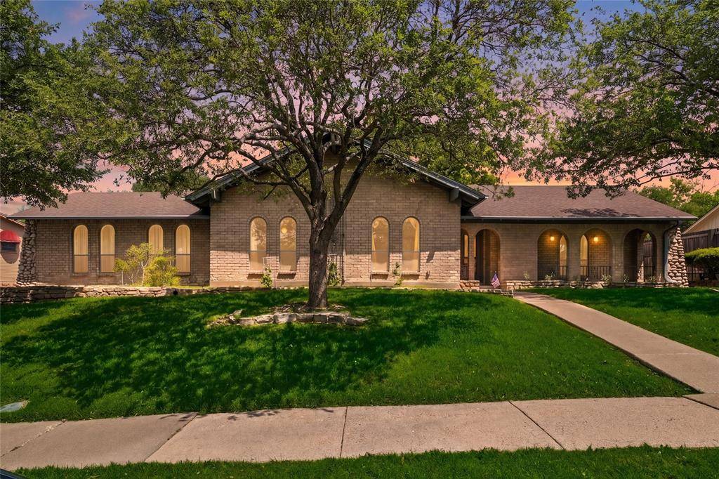3405 Country Club Road, Pantego, TX 76013