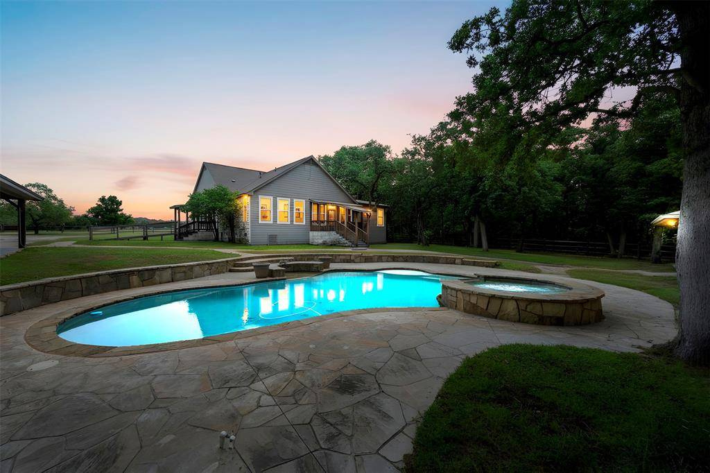 6500 Lusk Branch Court, Granbury, TX 76049