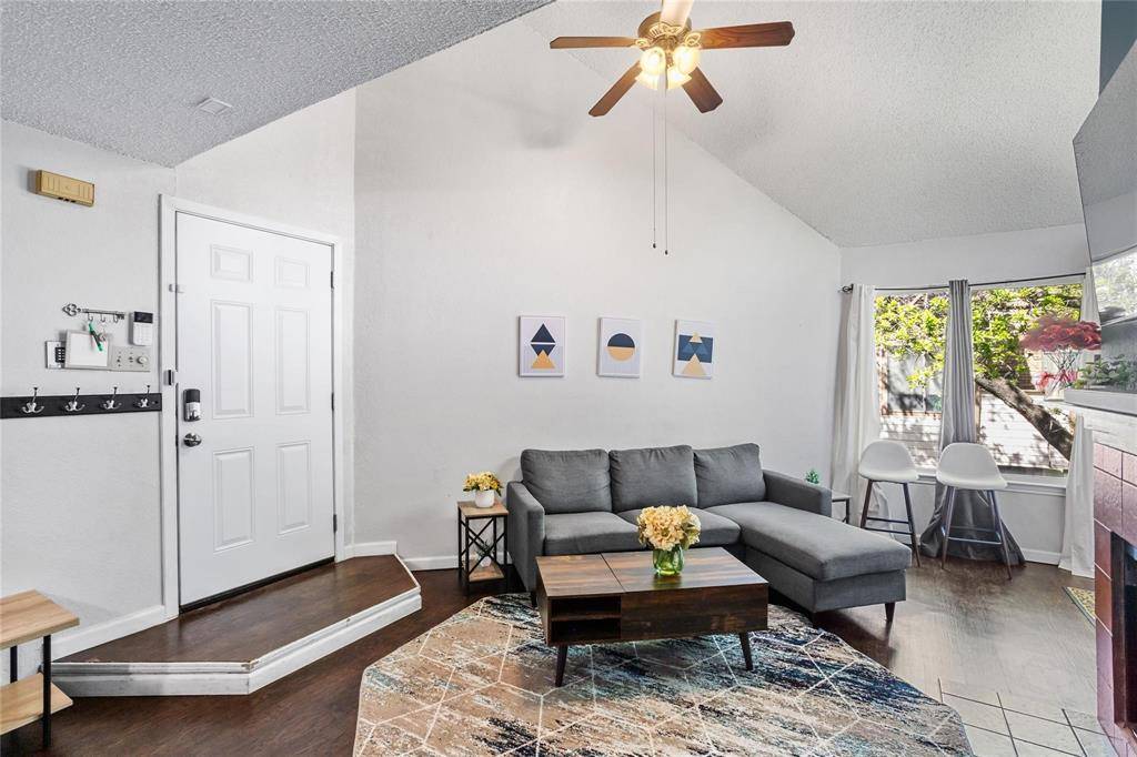 2314 Bamboo Drive #I203, Arlington, TX 76006