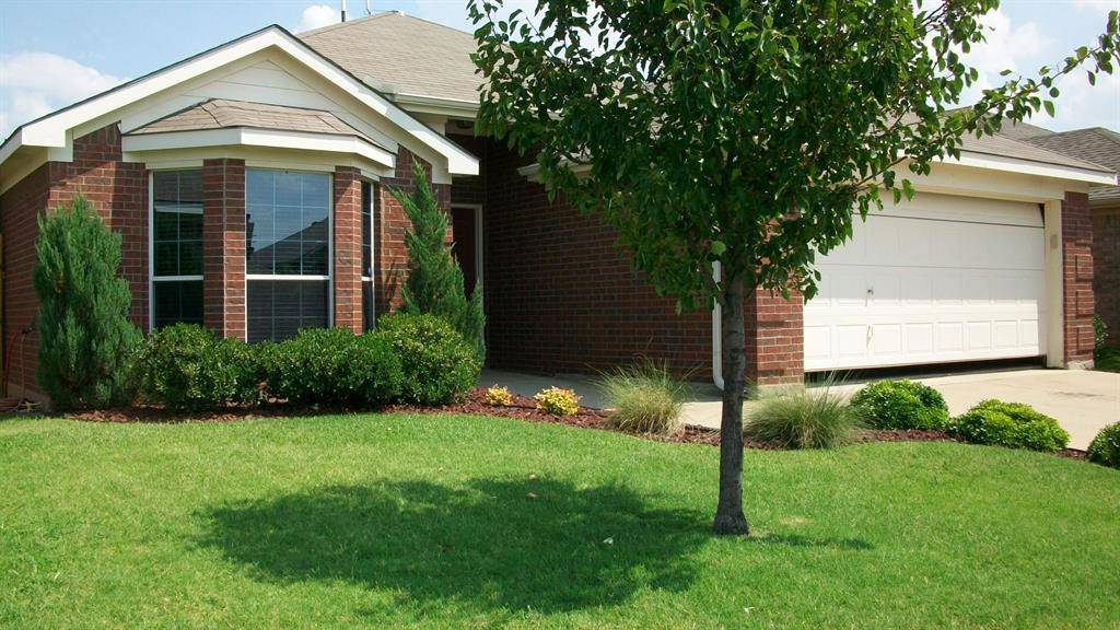 4708 Topaz Lane, Granbury, TX 76049