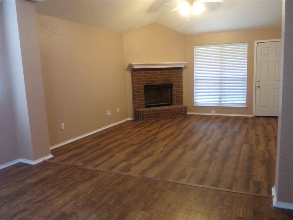 4708 Topaz Lane, Granbury, TX 76049