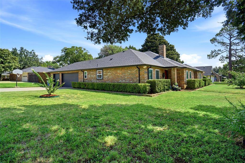 2146 Westwood Terrace, Grapevine, TX 76051