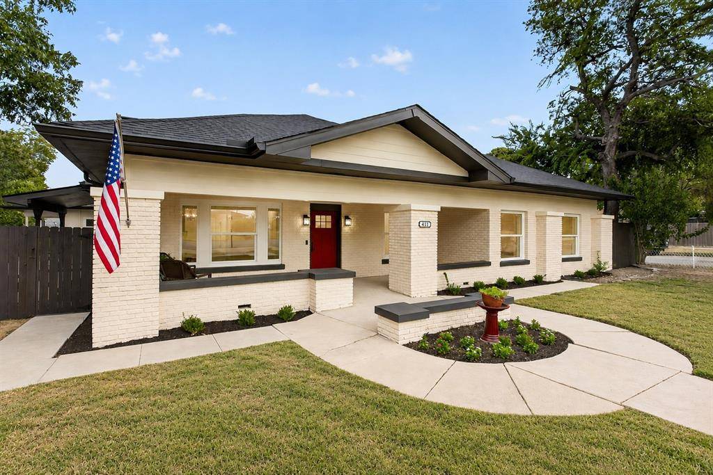 411 S Bowie Drive, Weatherford, TX 76086
