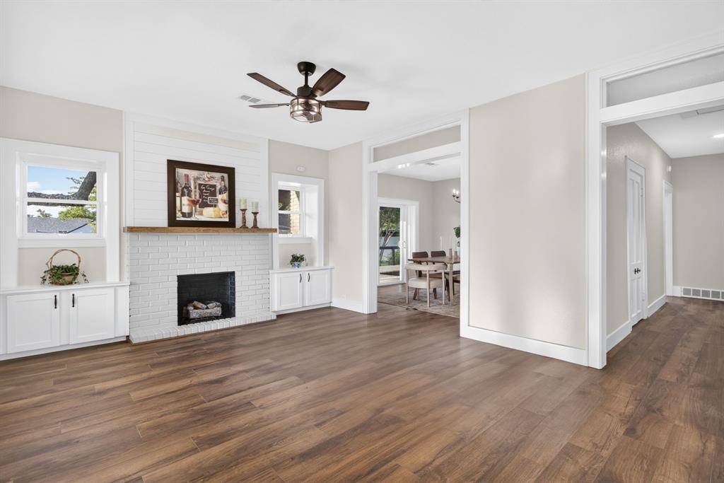 411 S Bowie Drive, Weatherford, TX 76086