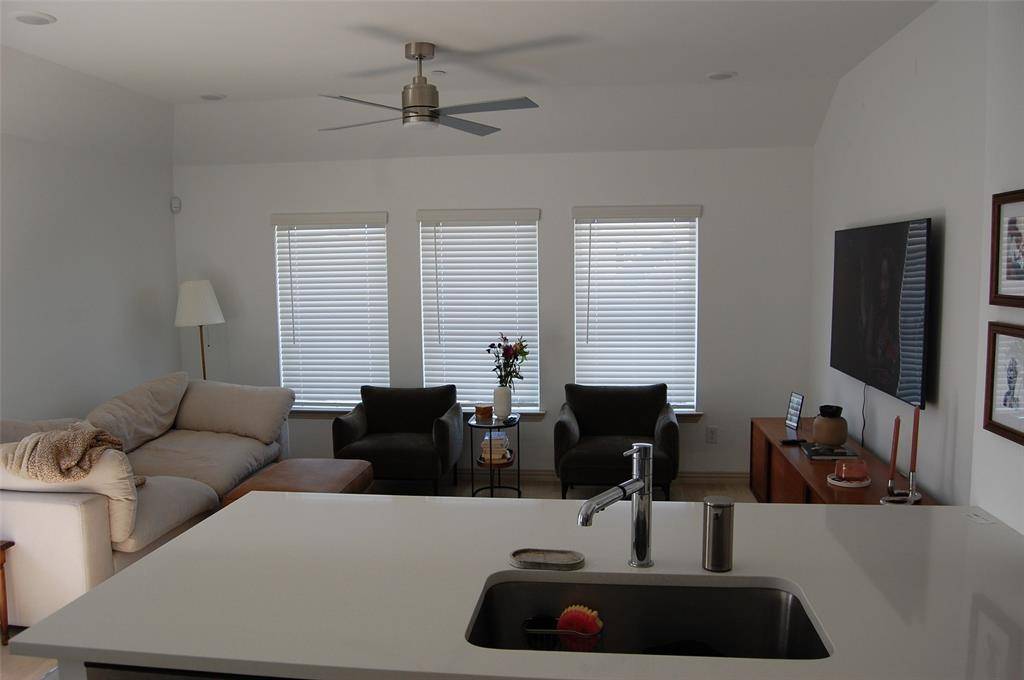 5242 Legacy Street, Haltom City, TX 76117
