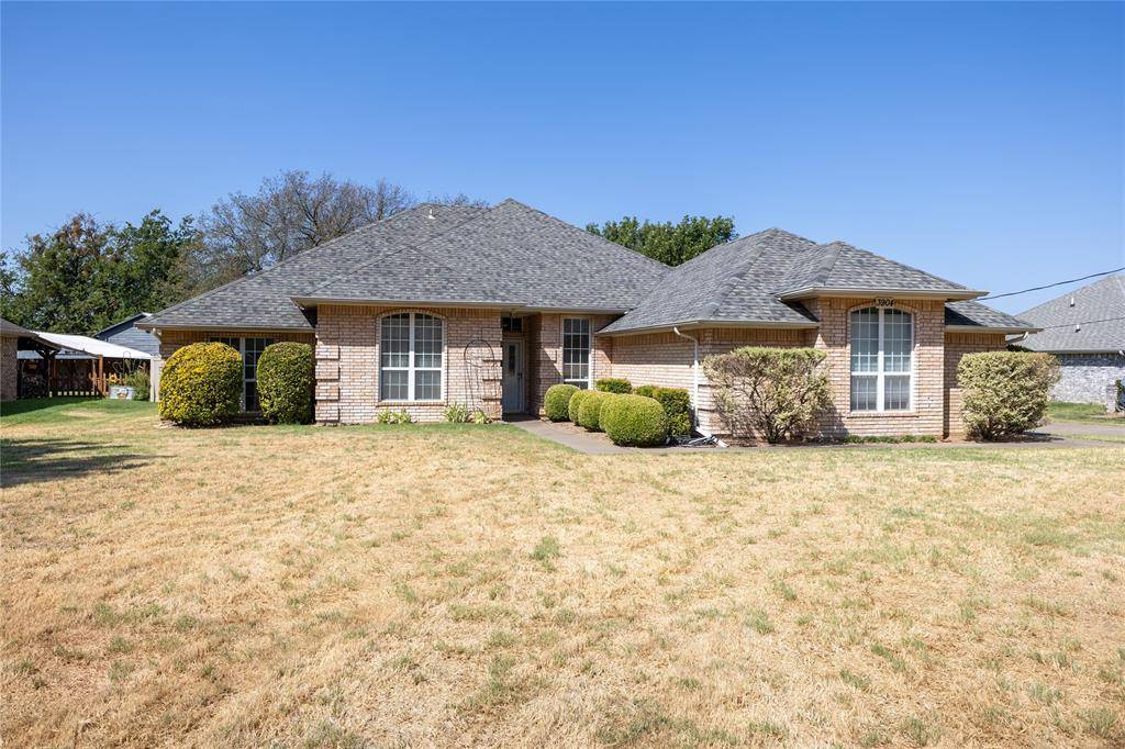 3904 Santa Cruz Street, Granbury, TX 76049