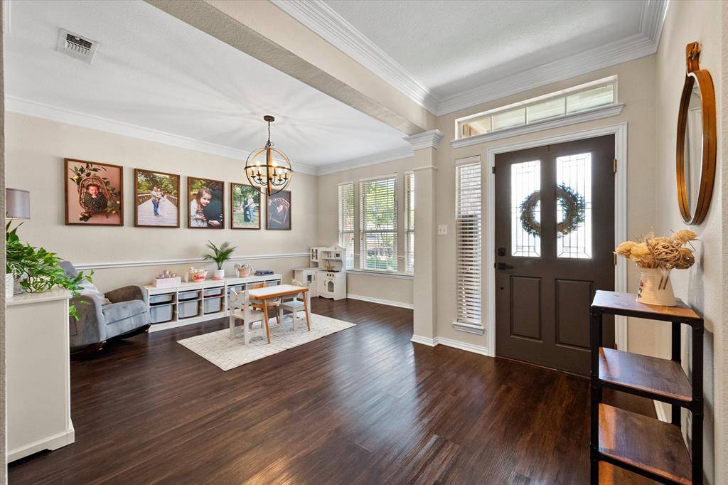 2014 Marie Weldon Lane, Arlington, TX 76001