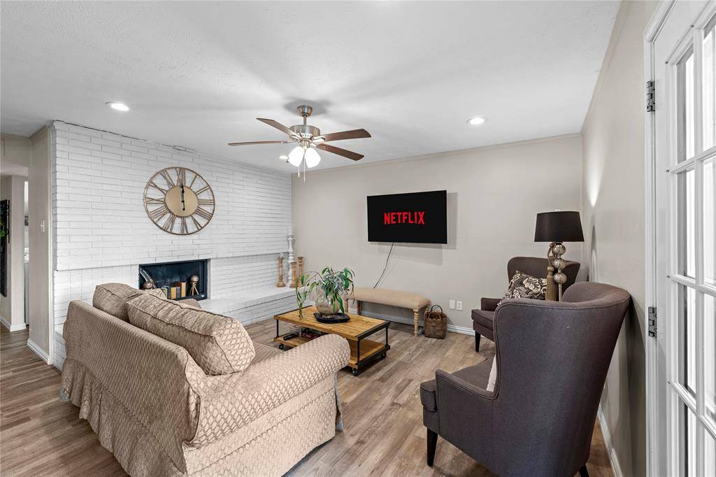 5005 Overton Circle, The Colony, TX 75056