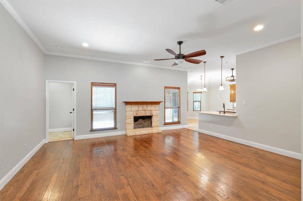 2005 Lindentree Drive, Weatherford, TX 76086
