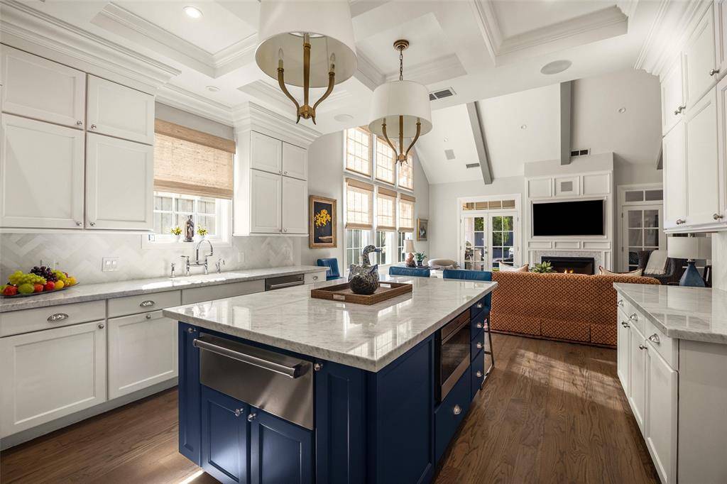 5718 W Hanover Avenue, Dallas, TX 75209