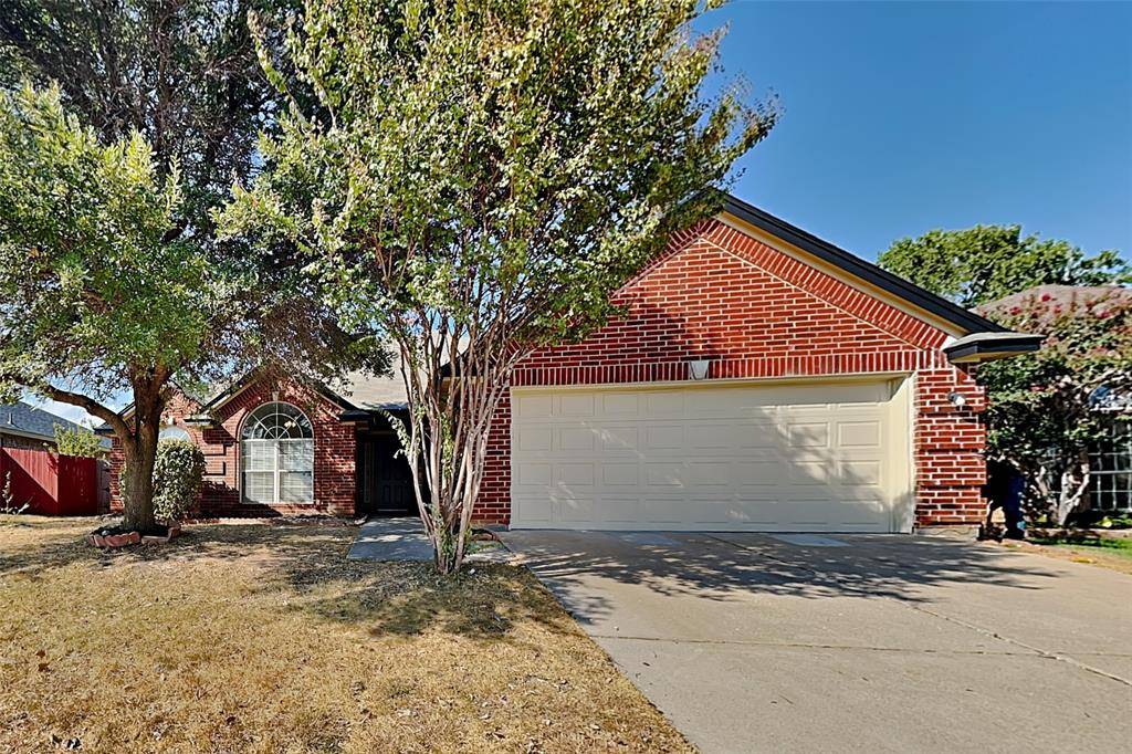 8725 Creede Trail, Fort Worth, TX 76118
