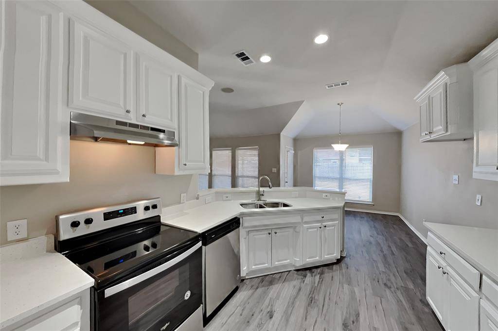 8725 Creede Trail, Fort Worth, TX 76118