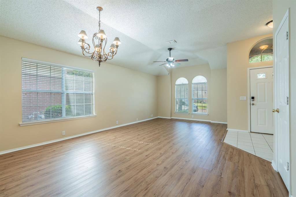 1828 Newton Drive, Flower Mound, TX 75028
