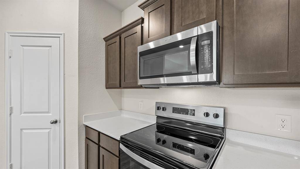810 Parksville Drive, Ferris, TX 75125
