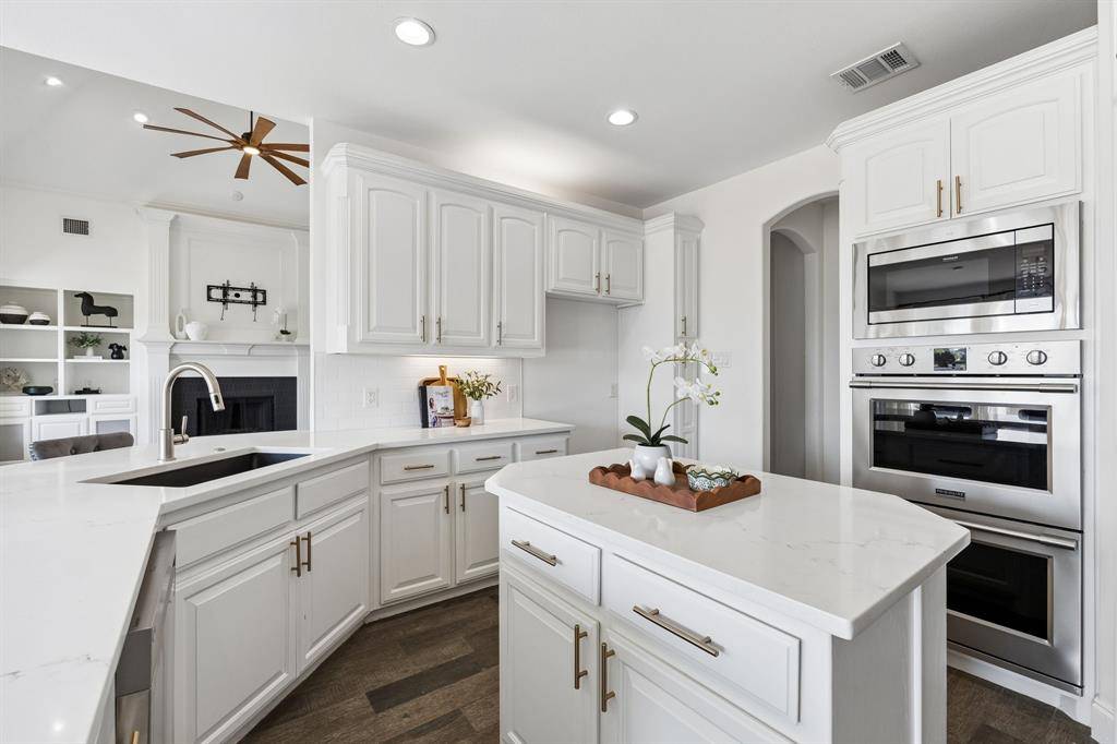 560 Palomino Drive, Lucas, TX 75002