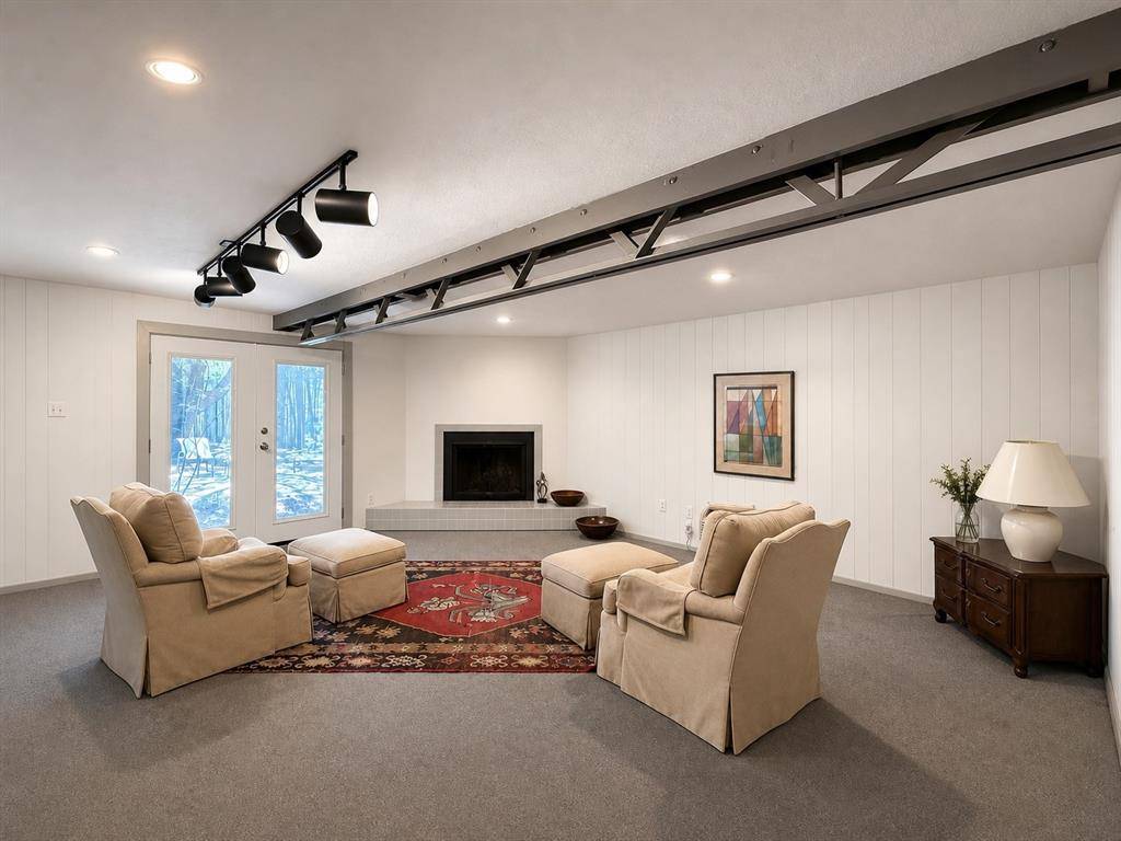 3401 Hanover Lane, Irving, TX 75062