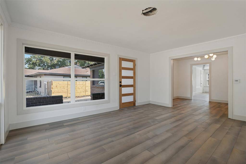 2324 Prichard Lane, Dallas, TX 75227