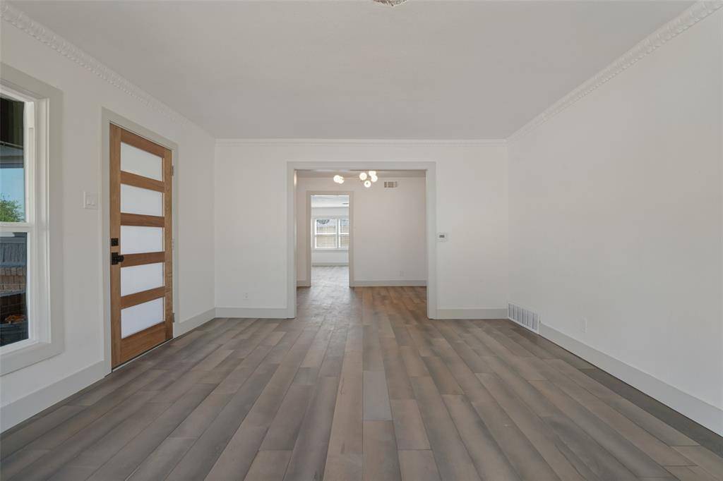 2324 Prichard Lane, Dallas, TX 75227