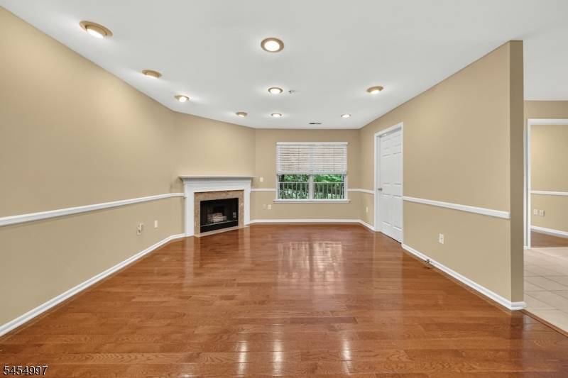 4 Springholm Drive, Berkeley Heights Twp., NJ 07922