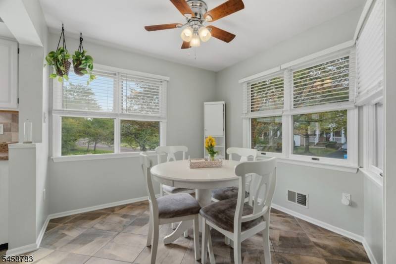 7 Aspen Dr, Hillsborough Twp., NJ 08844