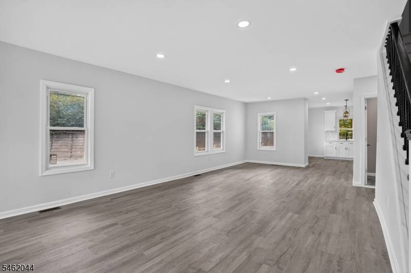 33 Race St, Bloomfield Twp., NJ 07003