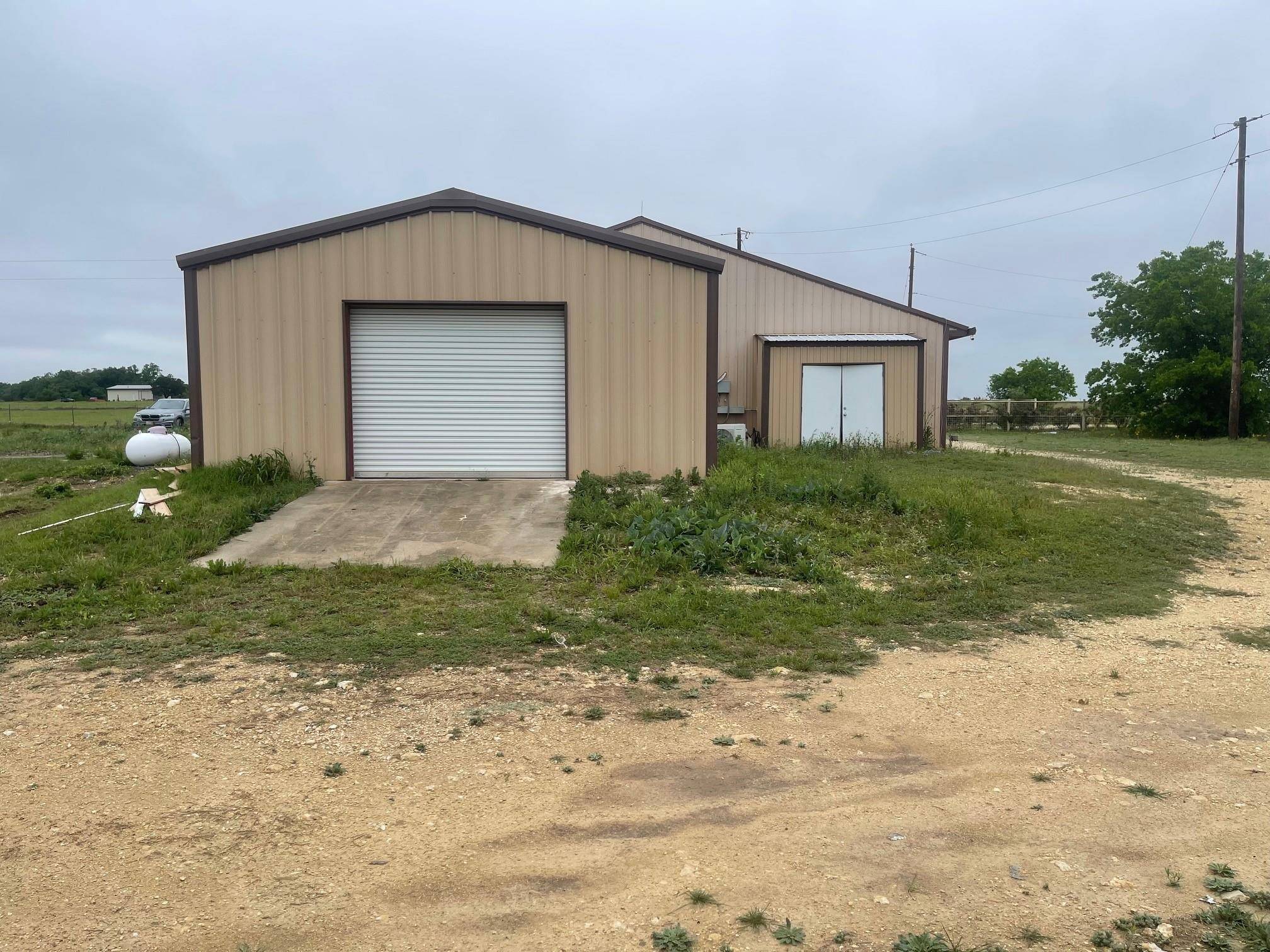 5266 FM 970, Florence, TX 76527