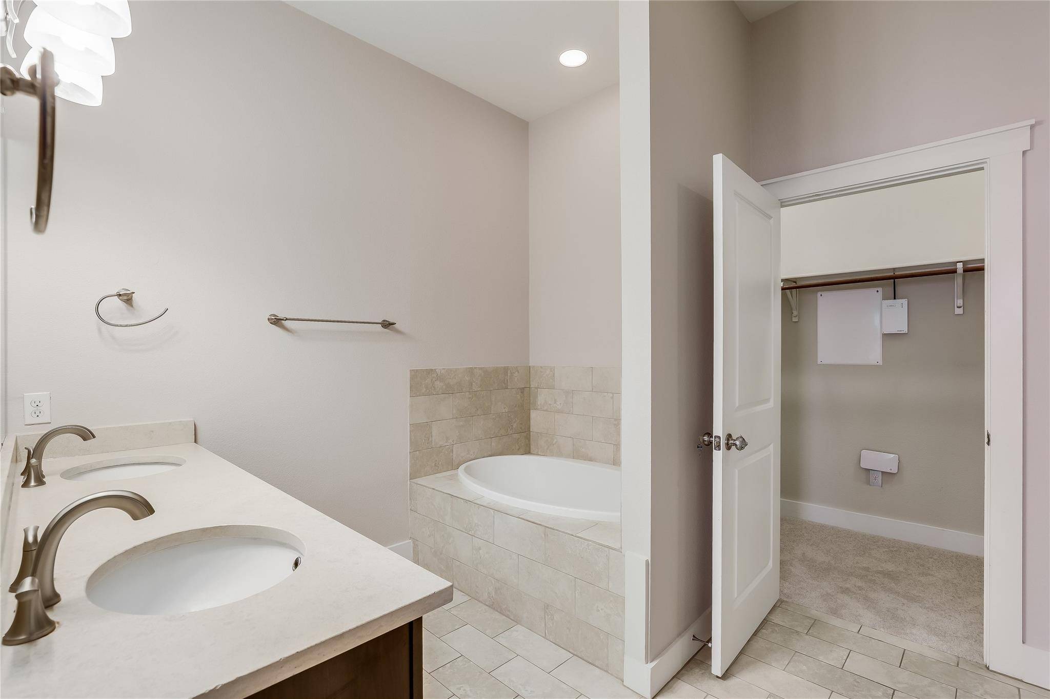 2520 Bluebonnet LN #38, Austin, TX 78704