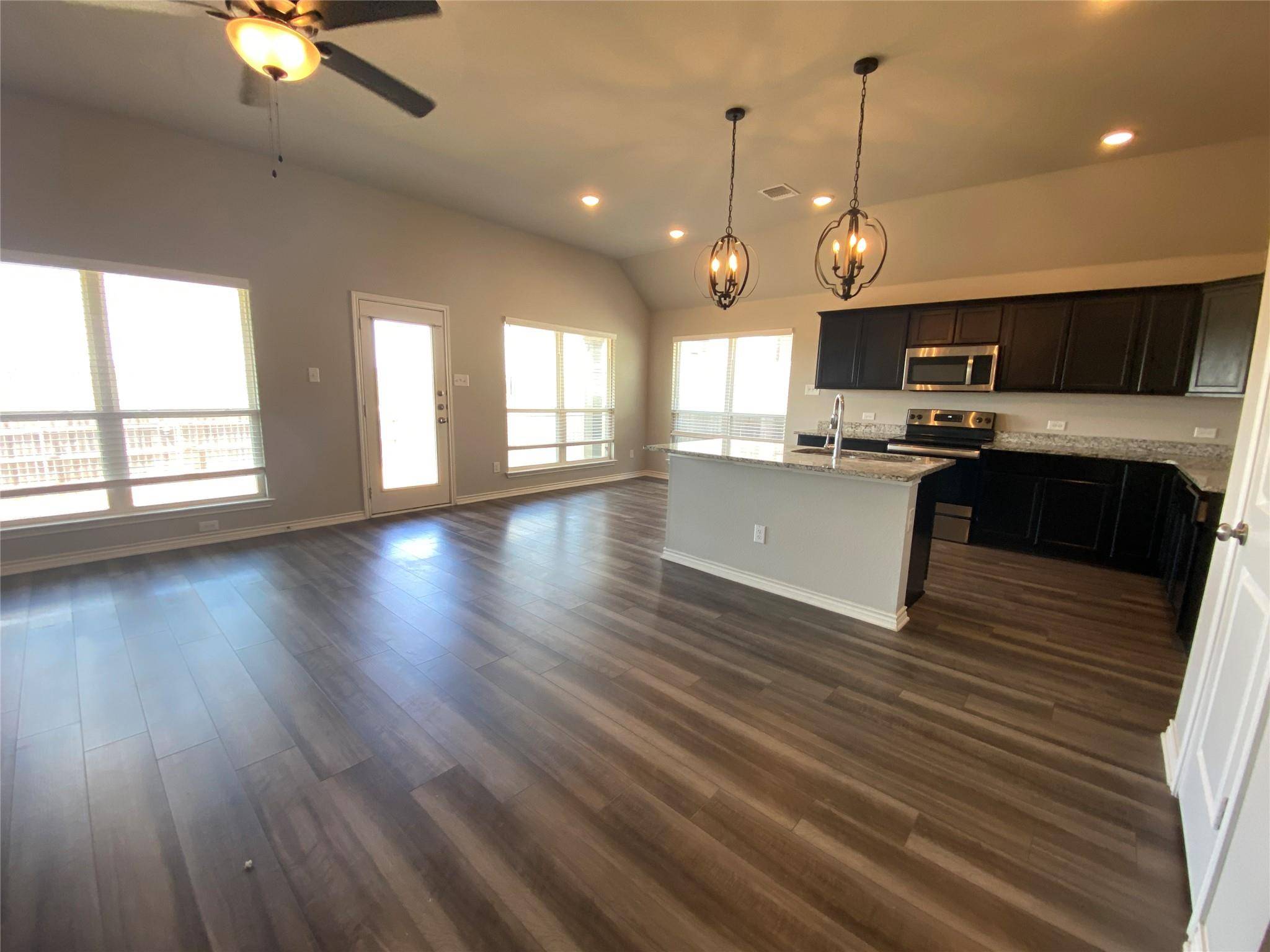 806 Hollyhock DR, Temple, TX 76502