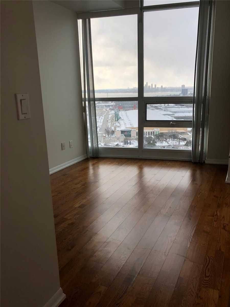 215 Fort York BLVD #3307, Toronto C01, ON M5V 4A2