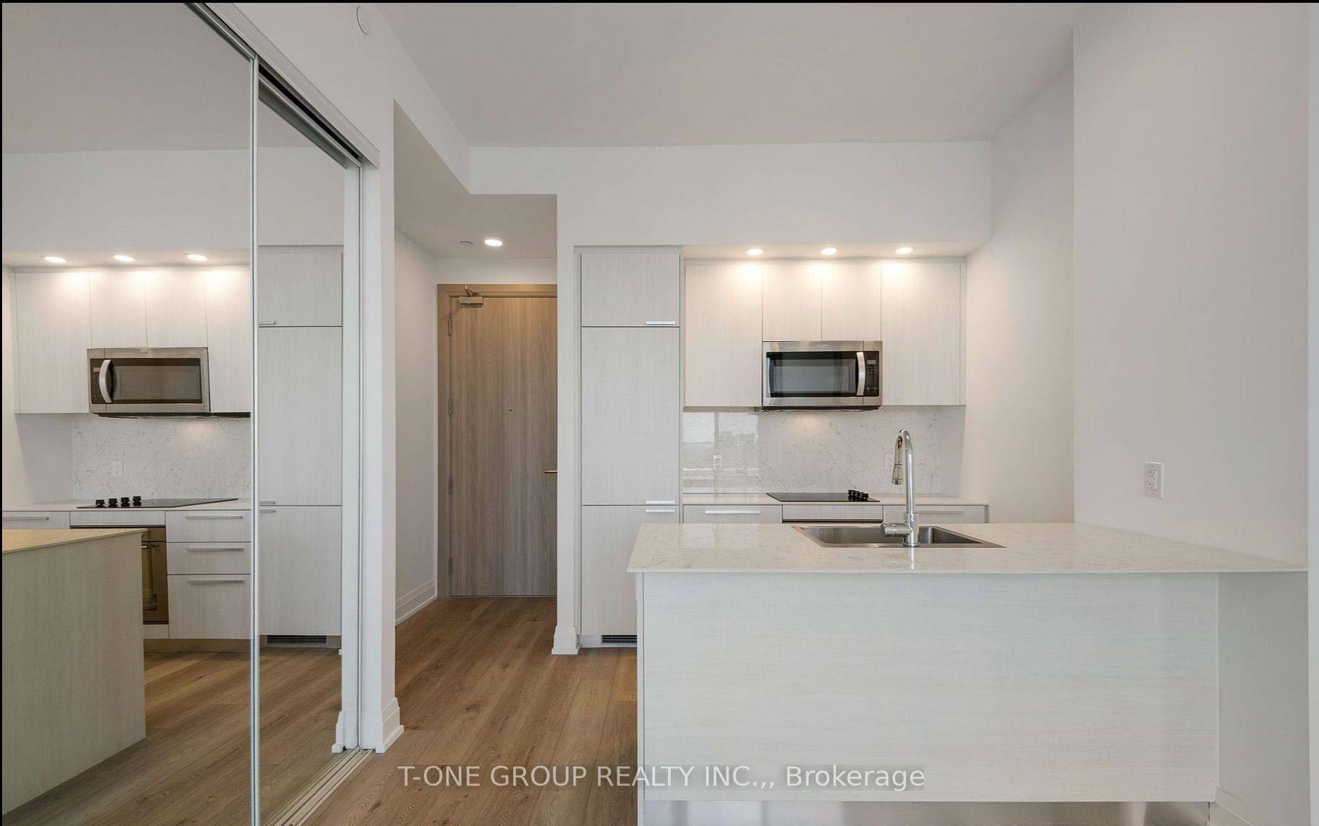 75 Canterbury PL #Ph107, Toronto C07, ON M2N 0L2