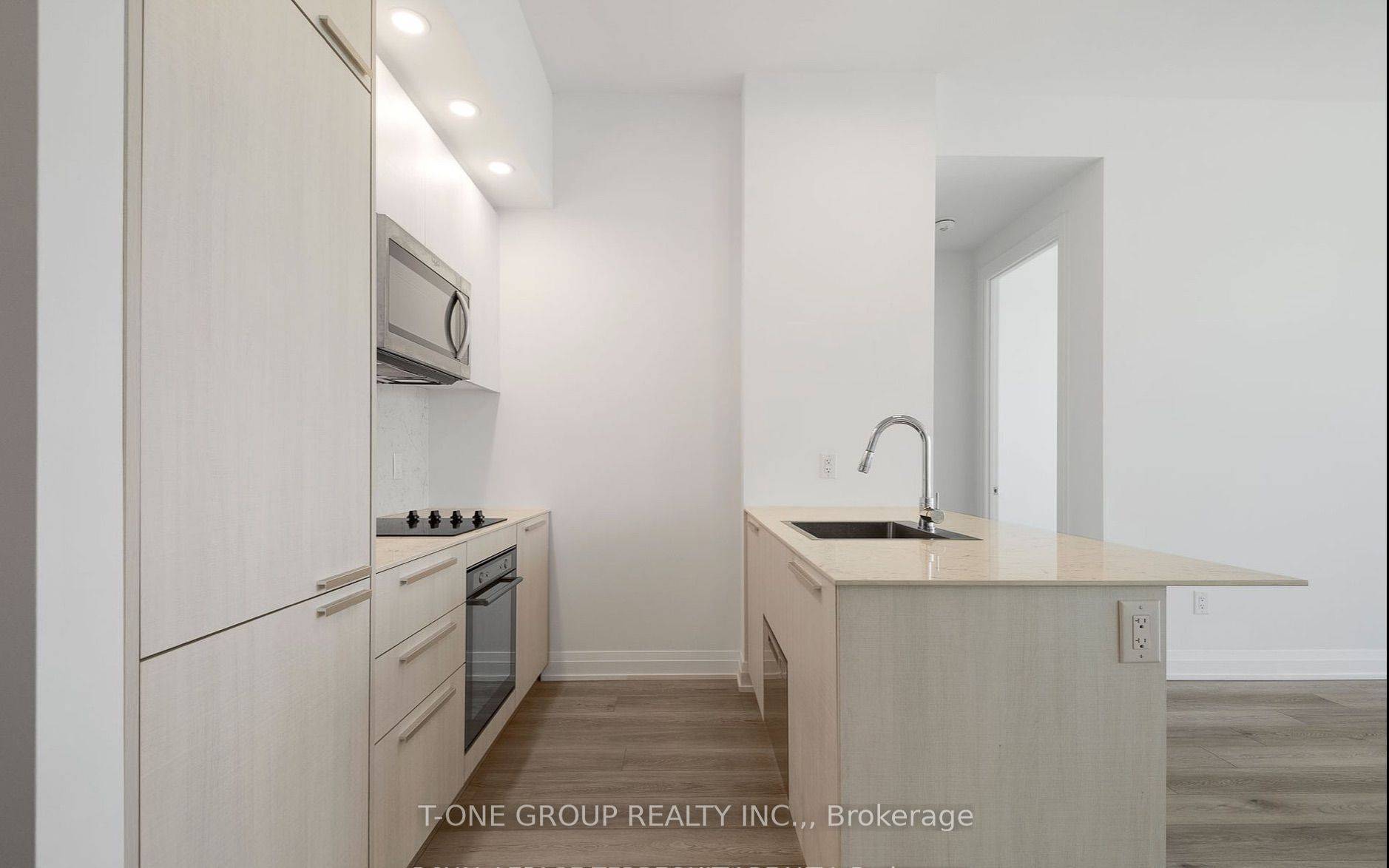 75 Canterbury PL #Ph107, Toronto C07, ON M2N 0L2