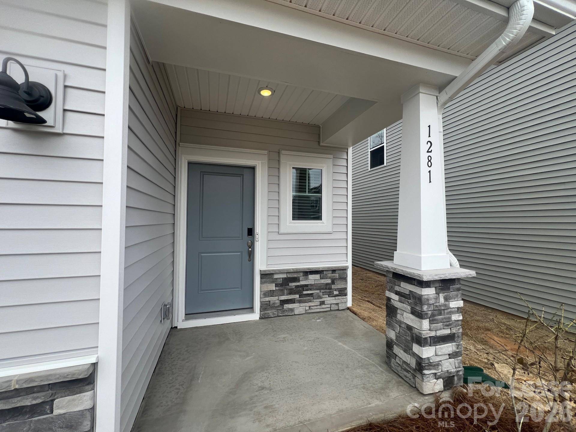 1281 30th Street LN NE, Conover, NC 28613