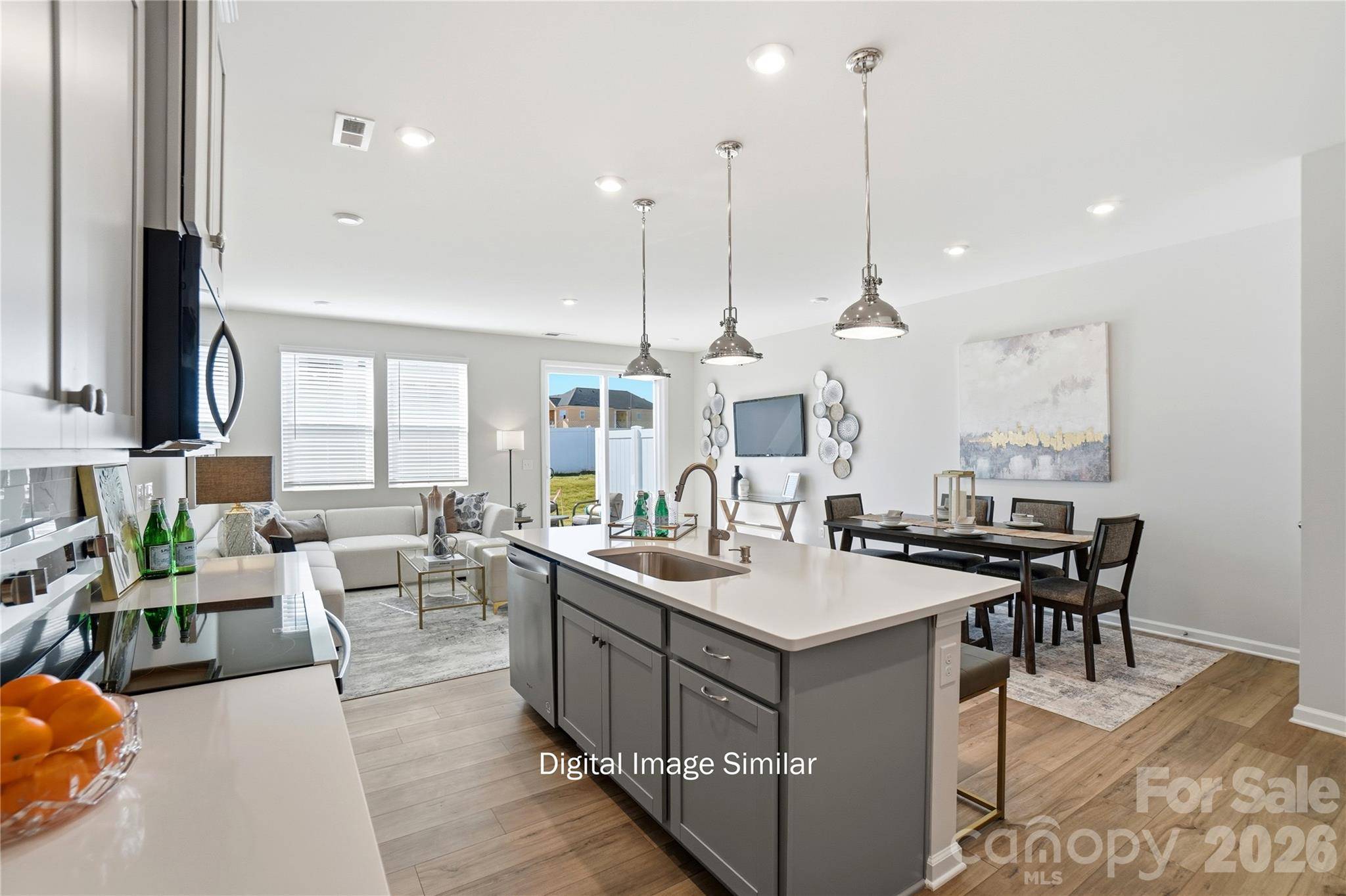 5226 Wyes Oak LN, Charlotte, NC 28269